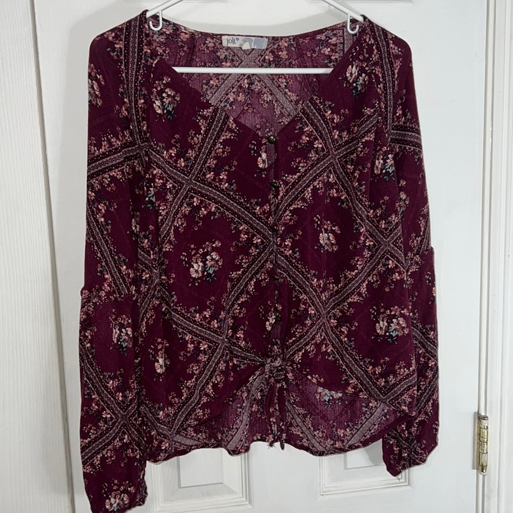 Cute long sleeve burgundy with floral